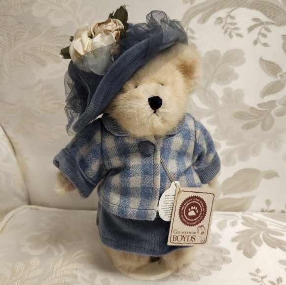 Boyds Bear Mary - Margaret plush bear with stand - Picture 1 of 16